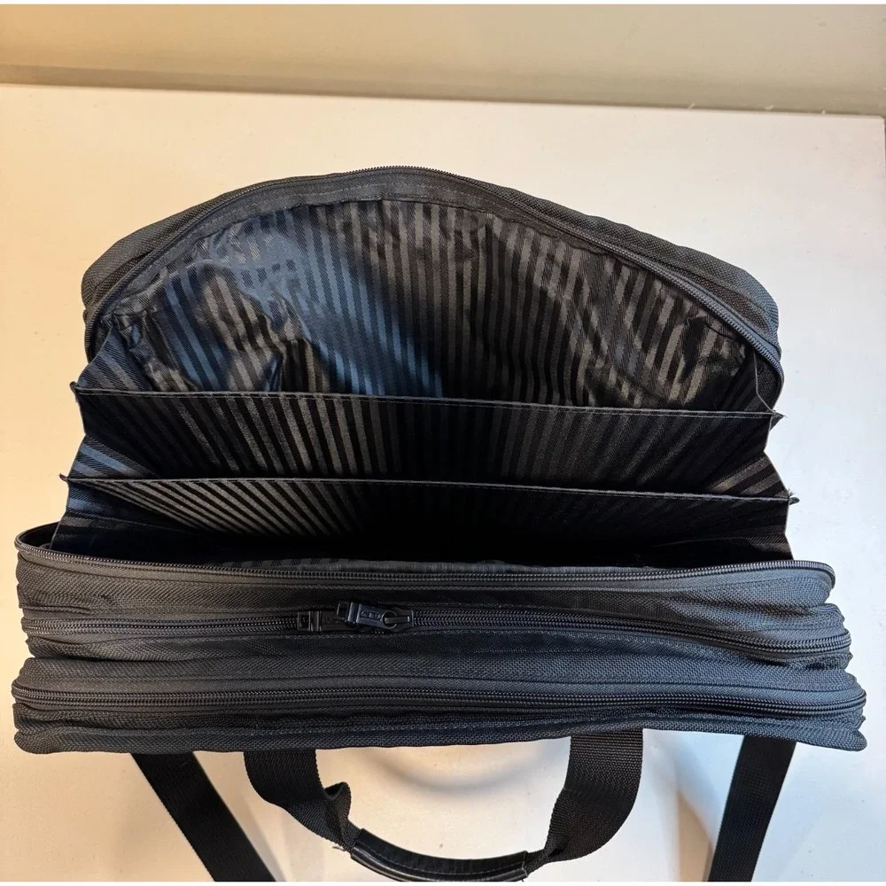 Tumi Black Alpha‎ Ballistic Expandable Organizer Laptop Messenger Bag Briefcase